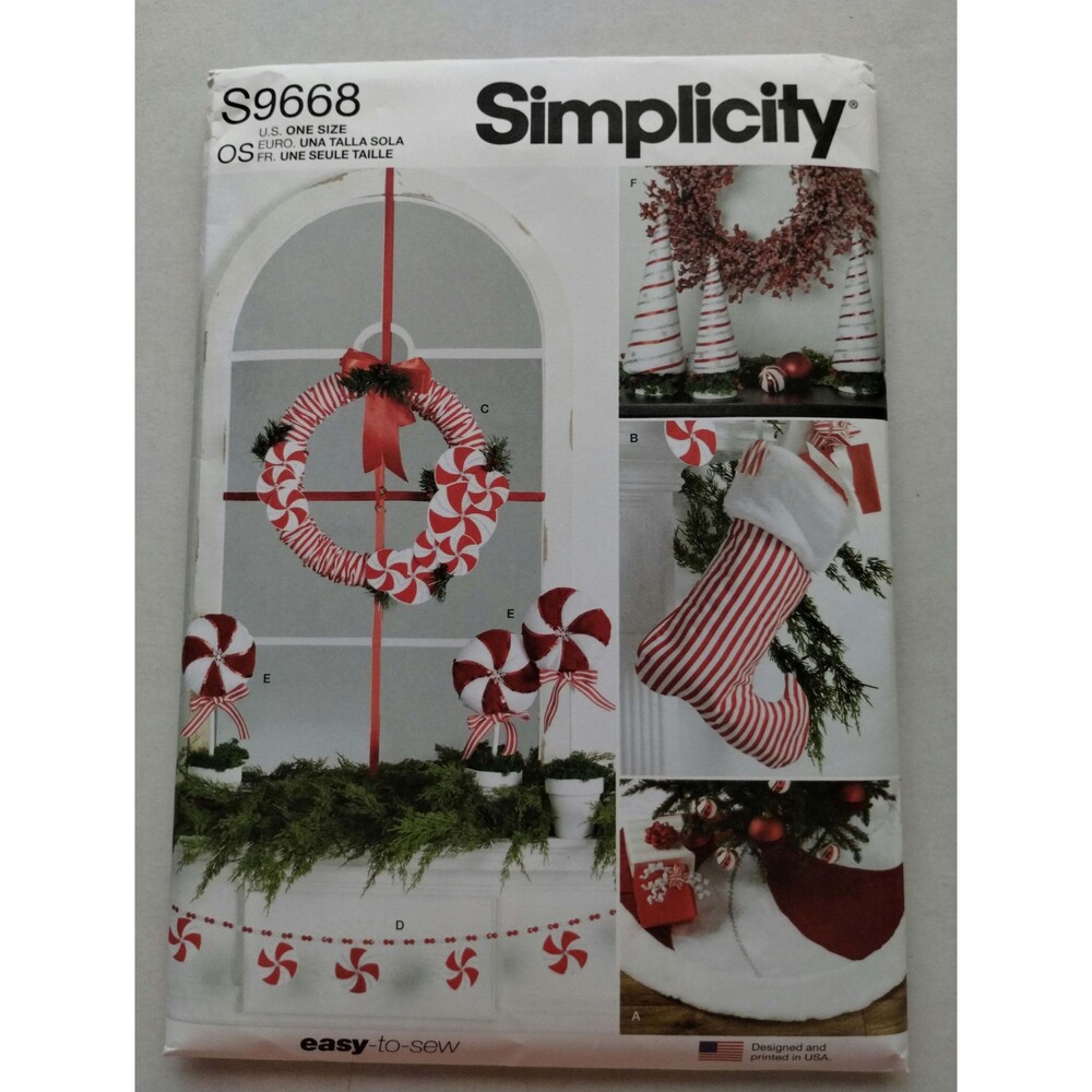 S9968 Simplicity Christmas Decor Pattern Wreaths Stockings, Tree Skirt More